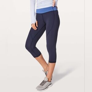 Lululemon Quick Feet Crop 19"Midnight Navy / Moroccan Blue Size 6 NWT